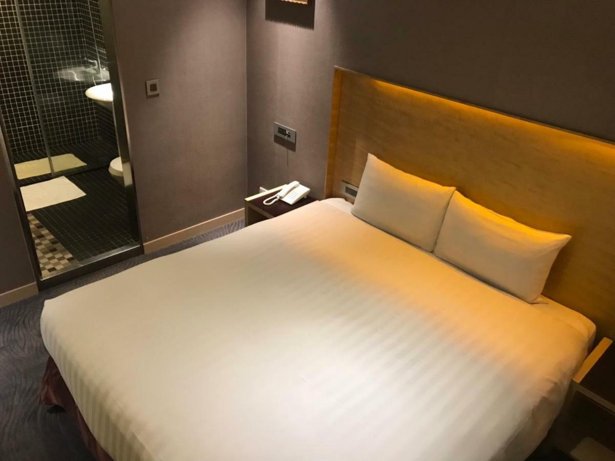 麗馨商旅七賢館 Hotel Kaohsiung Exterior photo